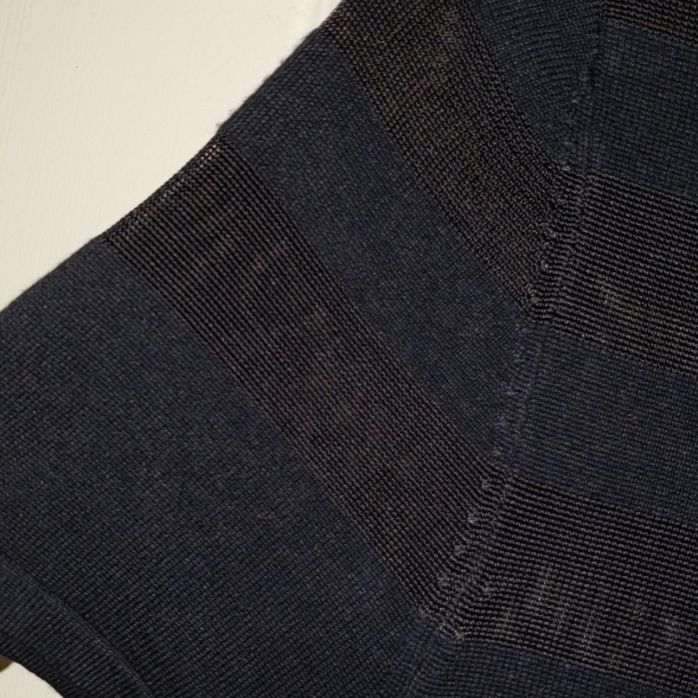 Sweater - Picture 3 of 5